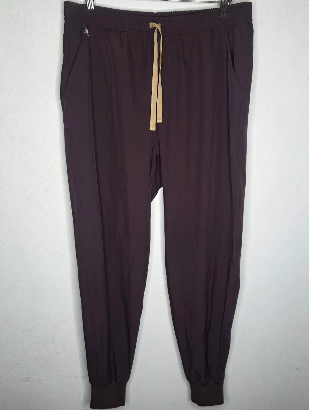 Figs Tansen Joggers XL Short Scrub Pants Men's Red